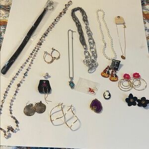 Chic Gold and Silver Necklace